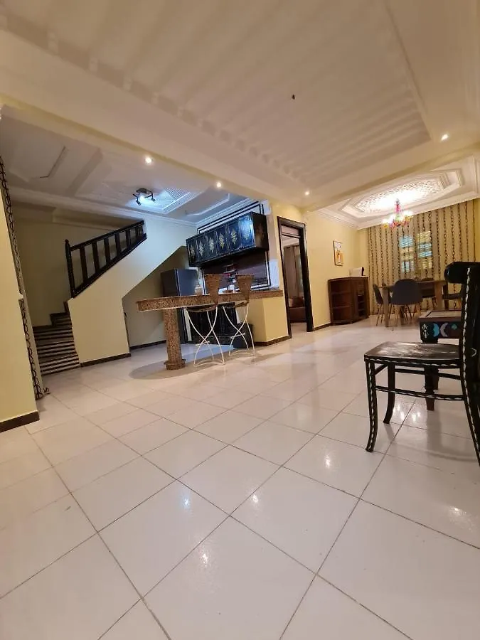 エッサウィラSea View Duplex Private Terrace - Fibre Wi-Fi & Netflixアパートメント アパート エッサウィラ